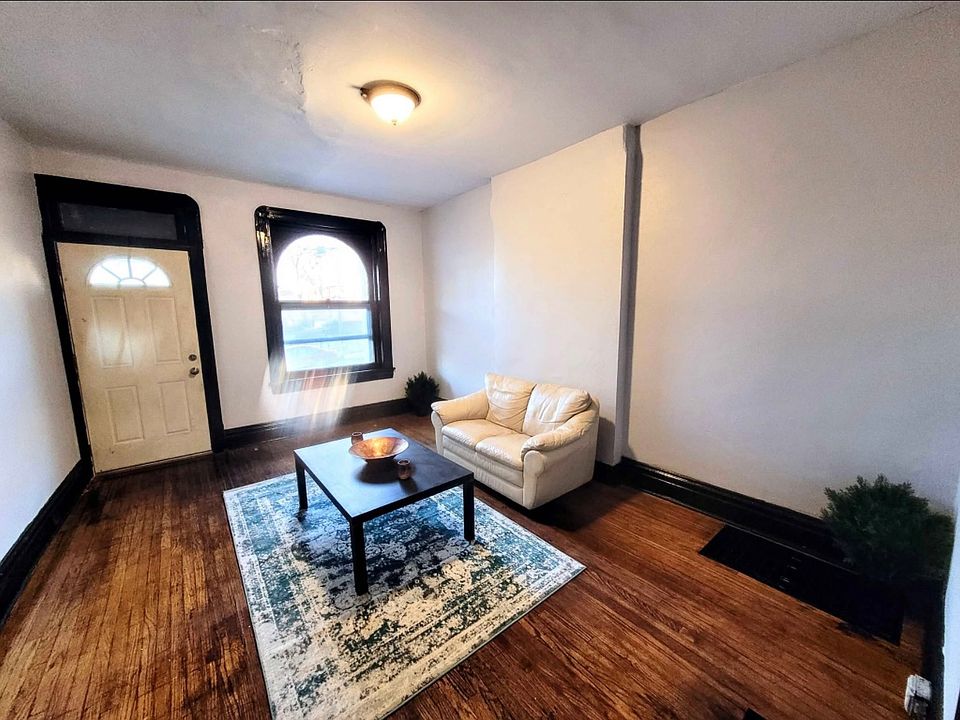 1st image of 3714-3716 Fairview Ave #1F