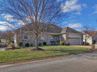 106 Bridgewater Chase Ln, Villa Ridge, MO 63089
