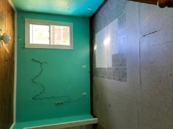 3rd image of 638 Colonial Dr