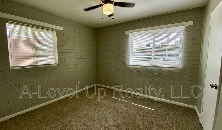 3043 E Proctor Vis #1 — Photo 11
