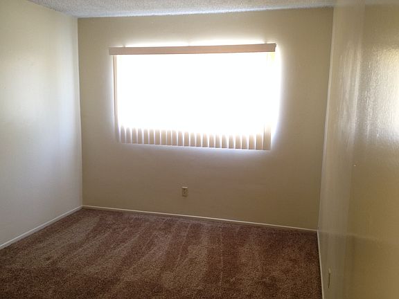 4th image of 5216 Canoga St APT 2