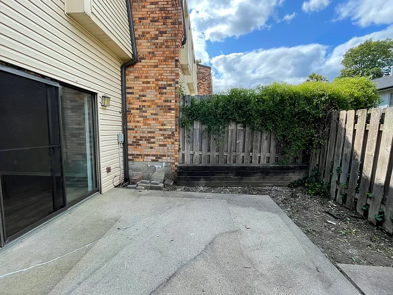 40 Terrace Ct — Photo 29