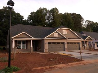 3409 Amber Meadows Rd #5, High Pt, NC 27265