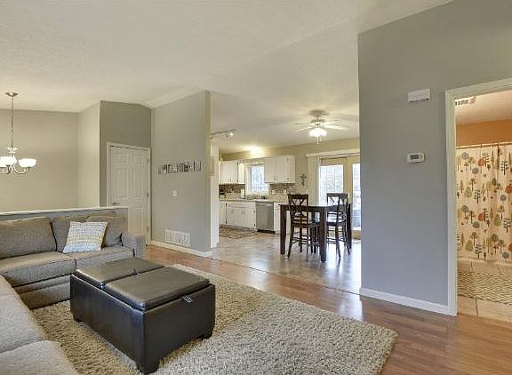 4th image of 7163 Brian Dr