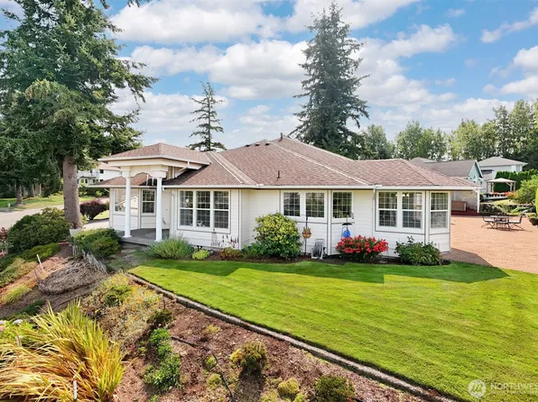 911 E Pacificview Drive, Bellingham, WA 98229