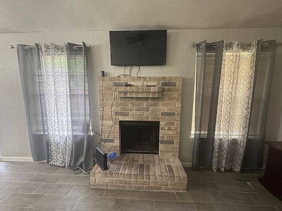 4th image of 10711 Garden Place Dr