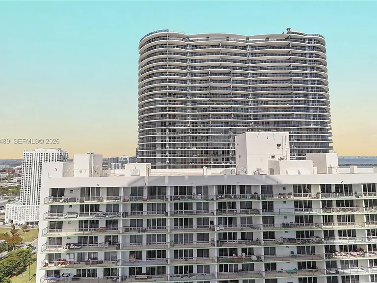 1750 N Bayshore Dr #3809 — Photo 12