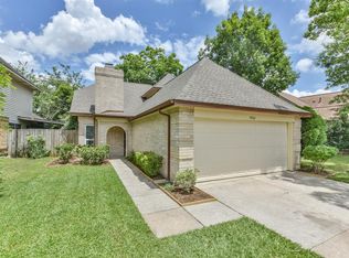 4902 Tracemeadow Dr, Houston, TX 77066