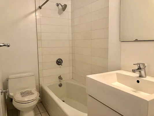 Rented by Stonehenge NYC LLC | media 8