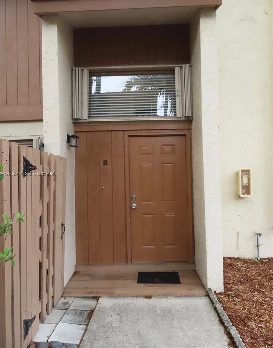 Sabal Chase Sec 3 — Photo 2