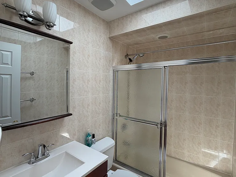 341 Hunter Ave — Photo 11