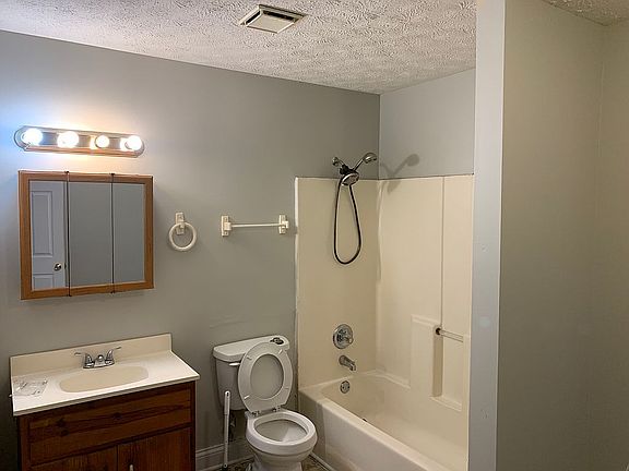 4th image of 129 Oroark Ave APT 5
