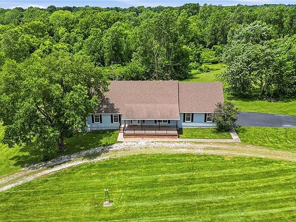 3rd image of 20208 S Bridle Ln