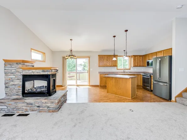 11065 278th St, Chisago City, MN 55013