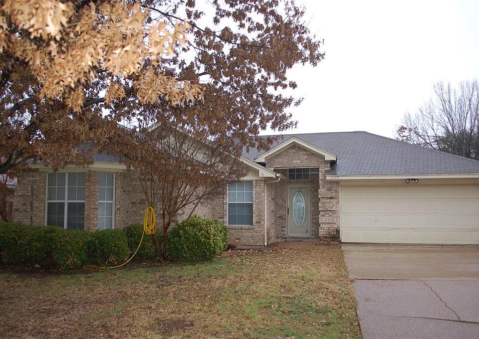 1st image of 3729 Fairhaven Dr