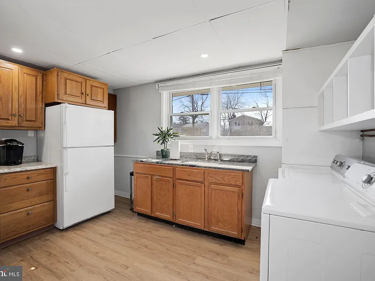 8418 Stonewall Dr — Photo 12