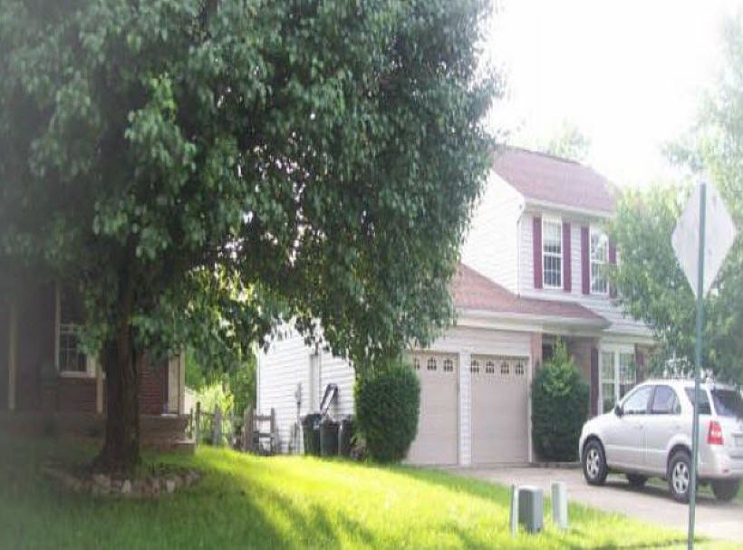 2nd image of 2899 Bentbrook Dr