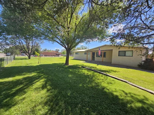 5613 Greer Loop SW, Albuquerque, NM 87105