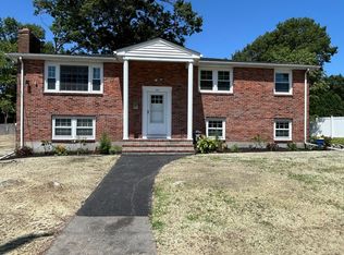 39 Fitch Ter, Randolph, MA 02368