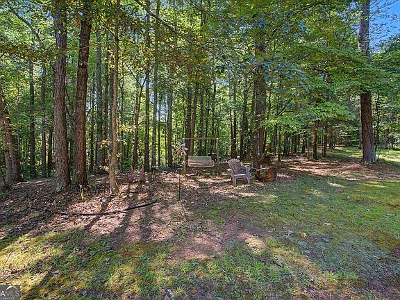 4th image of 10589 Cumming Hwy
