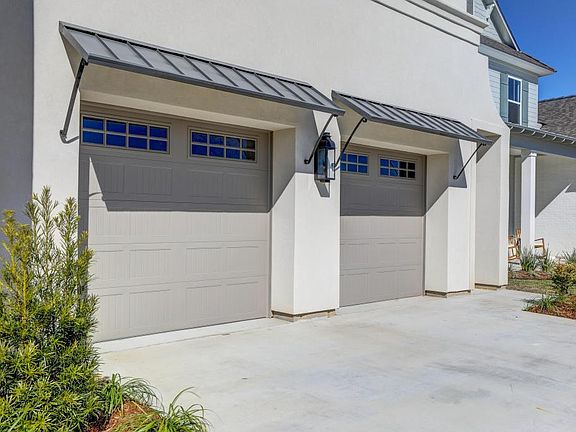 5th image of 308 Amber Pond Ln