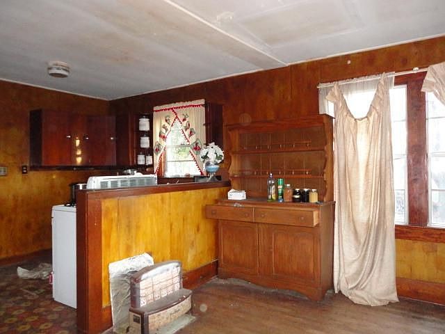 2nd image of 10489 Broadwell Rd