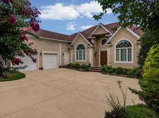 18704 John Connor Rd, Cornelius, NC 28031