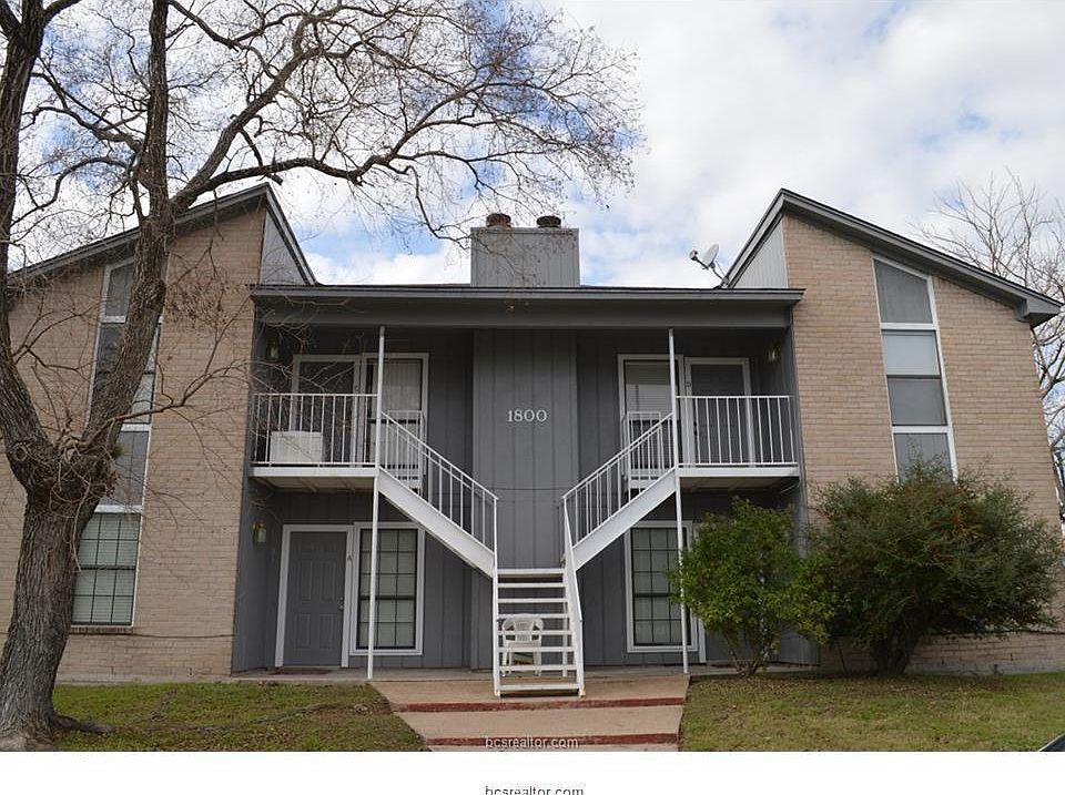 1st image of 1800 Woodsman Dr APT D
