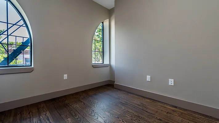 Rented by Nooklyn NYC LLC | media 12