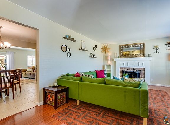 3rd image of 10247 Tisha Cir