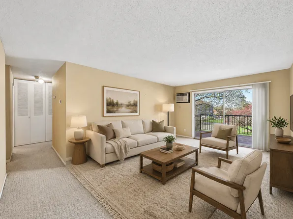 2800 Hillsboro Ave N APT 315, New Hope, MN 55427