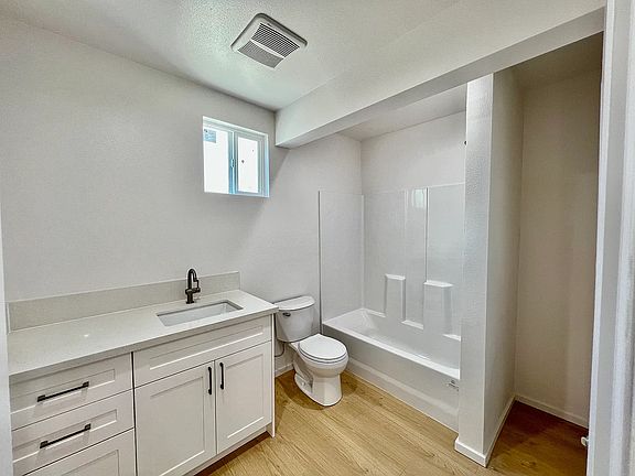 4th image of 3119 W 109th St #X34