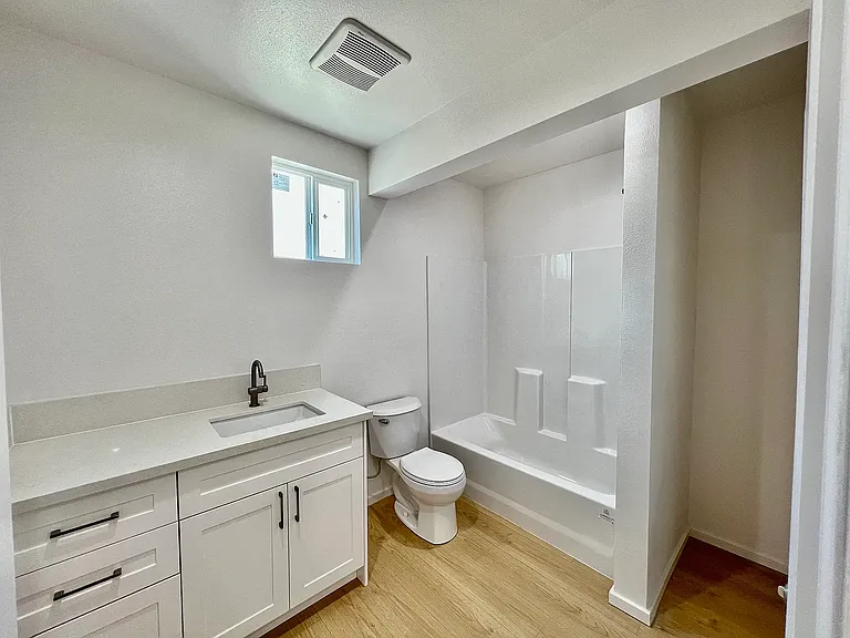 3119 W 109th St #B34 — Photo 10