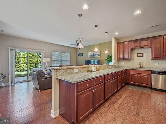 5th image of 275 Mingo Way