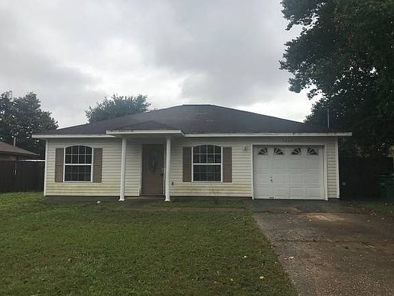 2nd image of 3265 Maplewood Dr