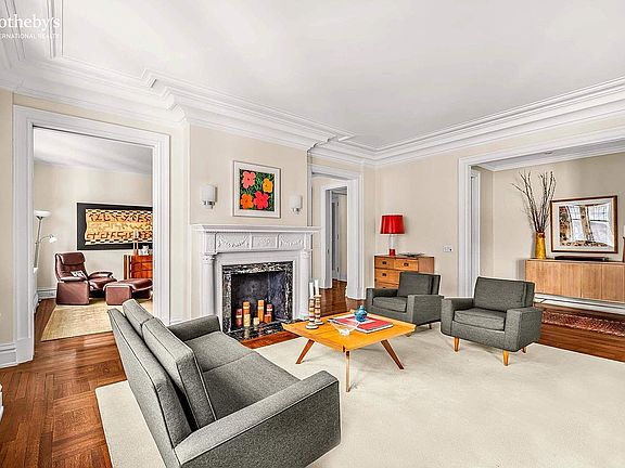 2nd image of 875 Park Ave APT 7A