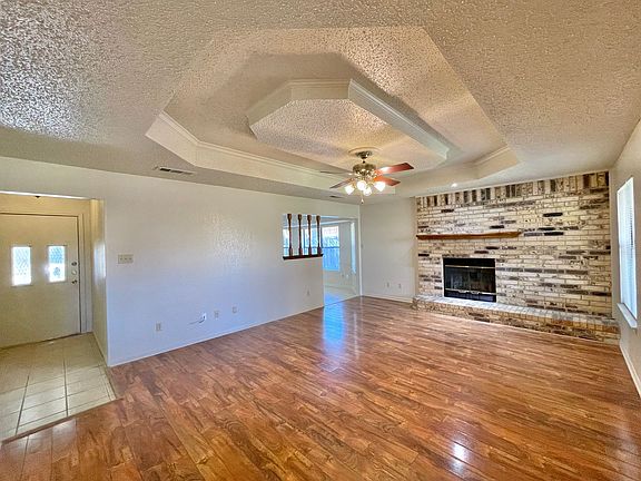 4th image of 115 S Brook Dr