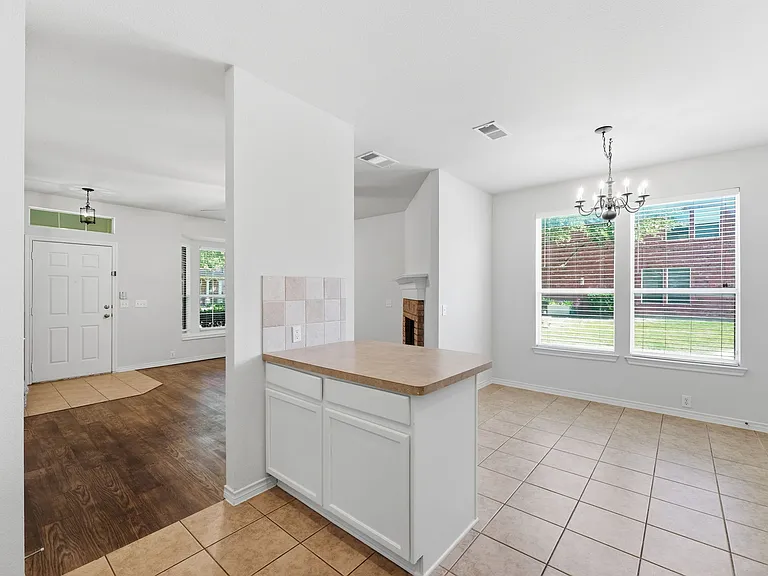 7449 Danbridge Ln — Photo 13