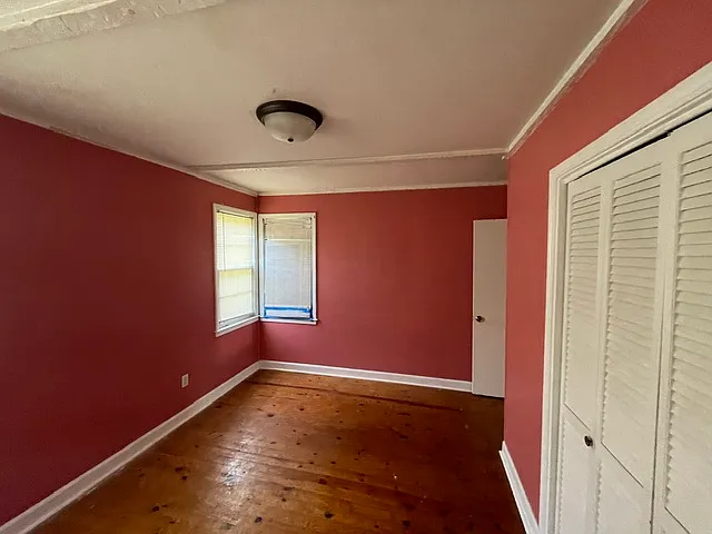 670 Emily Ln — Photo 8