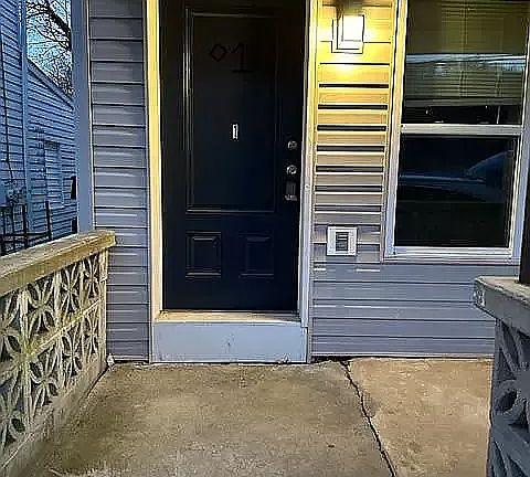 2nd image of 606 Merchant St APT 1