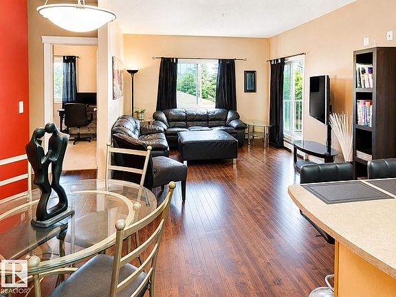 4th image of 16715 100th Ave NW #202