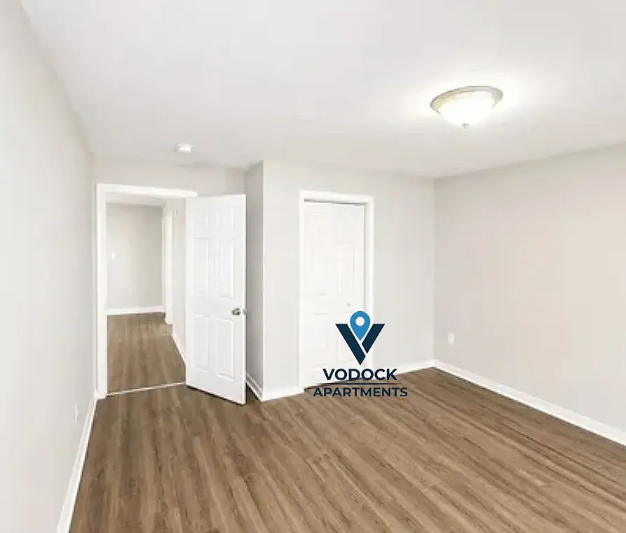 3 bed, 1600 sqft, $2,400 — Photo 3