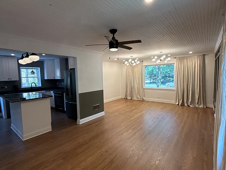 740 N La Grange Rd #1 — Photo 5