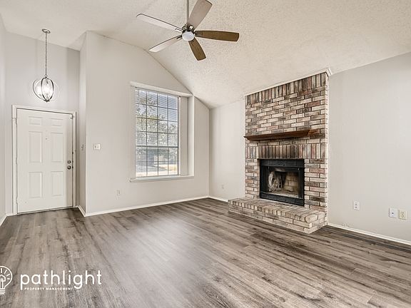 2nd image of 304 Mahogany Dr