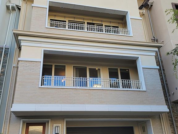 2nd image of 228 Summit Way #228