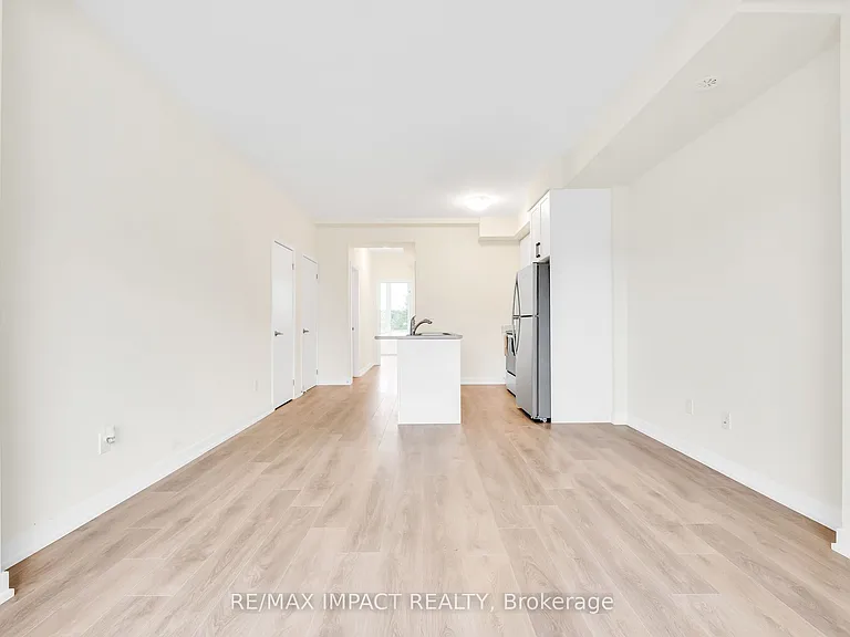 160 Densmore Rd #902 — Photo 23