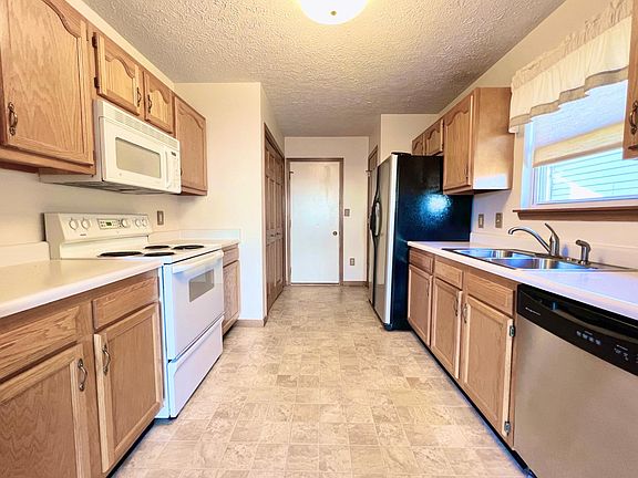 4th image of 112 Triple Jay Dr