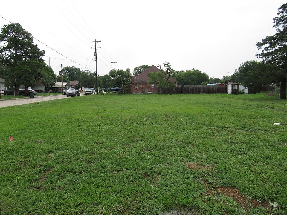 1st image of 2512 Brewster St