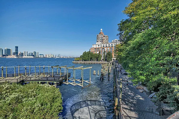 Rented by Christie's International Real Estate Group, LLC | media 58