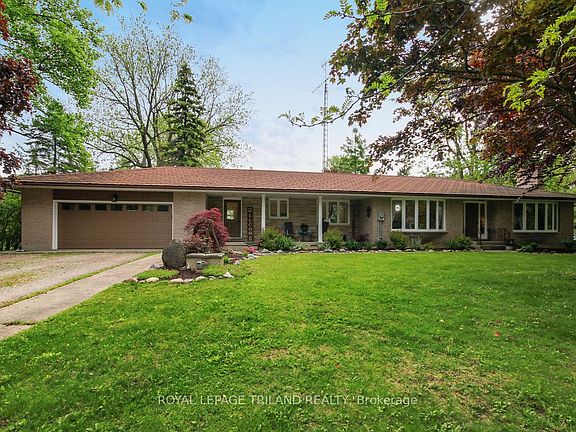 4th image of 9460 Currie Rd